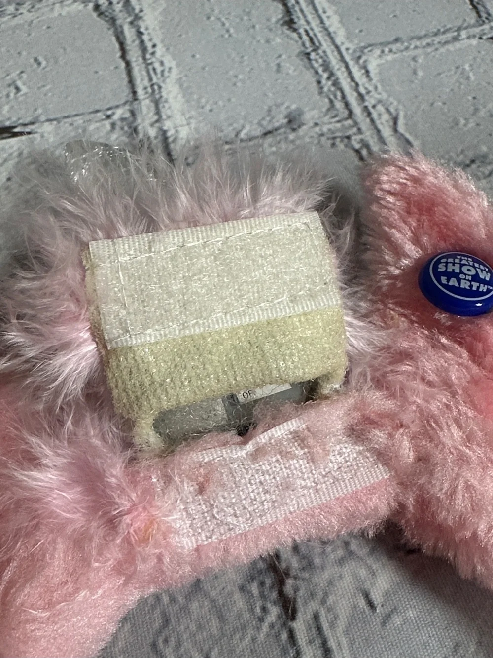 Ringling Bros Barnum Bailey Circus Pink Plush Unicorn Headband Flashes Lights
